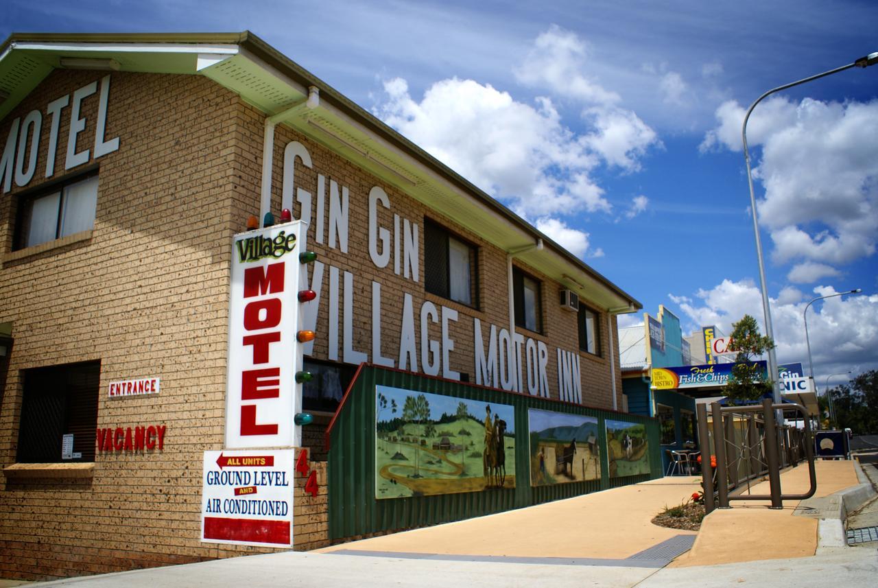Gin Gin Village Motor Inn Motel Qld מראה חיצוני תמונה